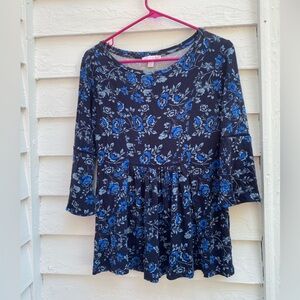 Westport Blue and Black Floral Top Bell 3/4 Sleeves Blue 🌹 Roses